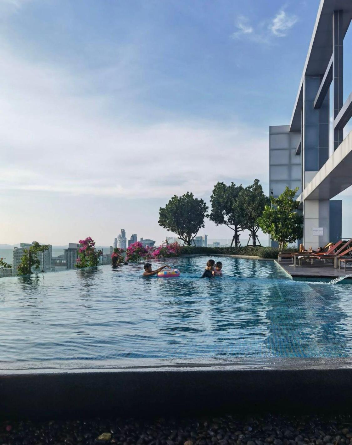 芭提雅fnb Central 无边泳池 Pattaya Zewnętrze zdjęcie